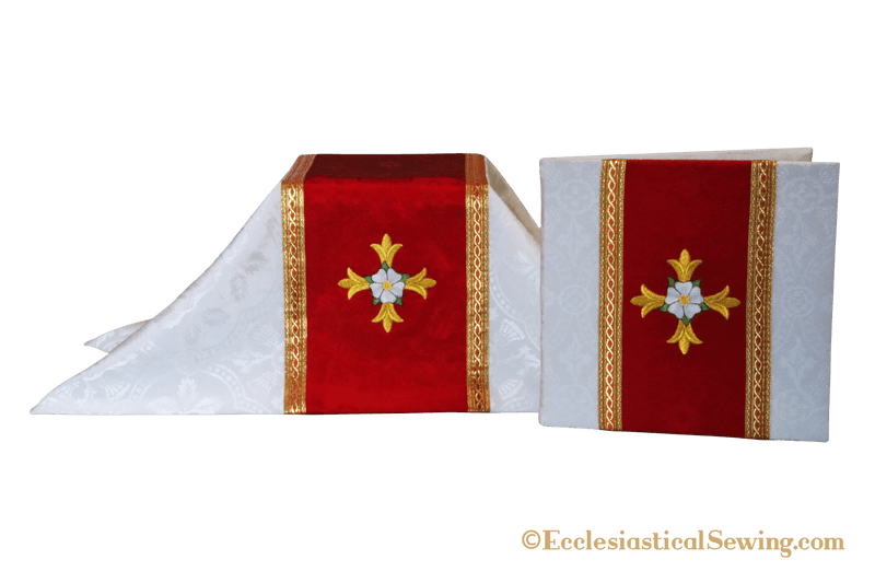 files/christmas-rose-chalice-veil-or-burse-in-the-virgin-and-child-vestment-collection-ecclesiastical-sewing-1-31789999128832.png