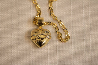 Elegant Sacred Heart Puffed Pendant Necklace