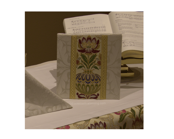 Ivory Tapestry Burse | Ivory Festival Church Vestment Set - Ecclesiastical Sewing