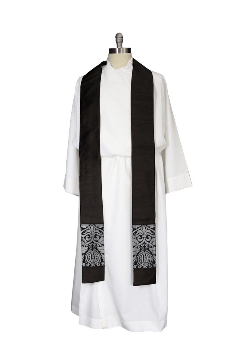 files/martyr-stole-or-for-priest-or-deacon-with-black-and-silver-trim-ecclesiastical-sewing-1-31789996212480.png