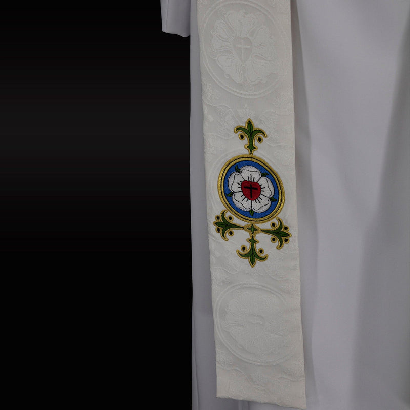 files/stole-style-6-or-luther-rose-or-clergy-stole-ecclesiastical-sewing-6-31789987561728.jpg